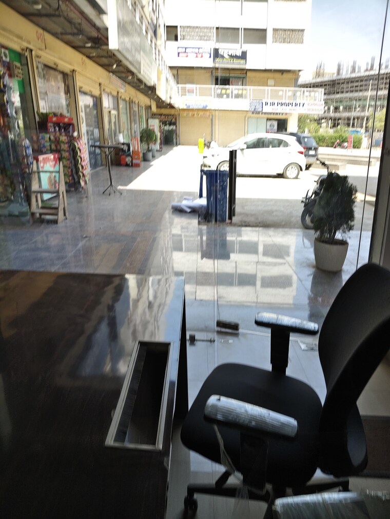 Team Area, gls-avenue-city Commercial Office Space 330 Sq.Ft. In Sector 92 Gurgaon 10401799