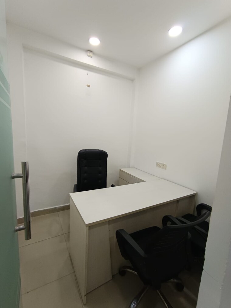 Team Area, sector 4 Commercial Office Space 600 Sq.Ft. In Sector 4 Noida 10403055