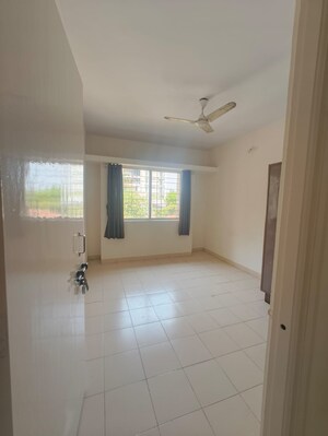 Room in 3 BHK Apartment at Samarth Flats, Bavdhan – for Rent