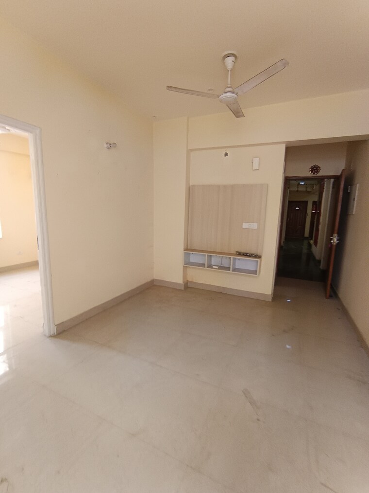 Room, shree-vardhman-mantra 2 Bedroom 900 Sq.Ft. Apartment In Sector 67 Gurgaon 10403510