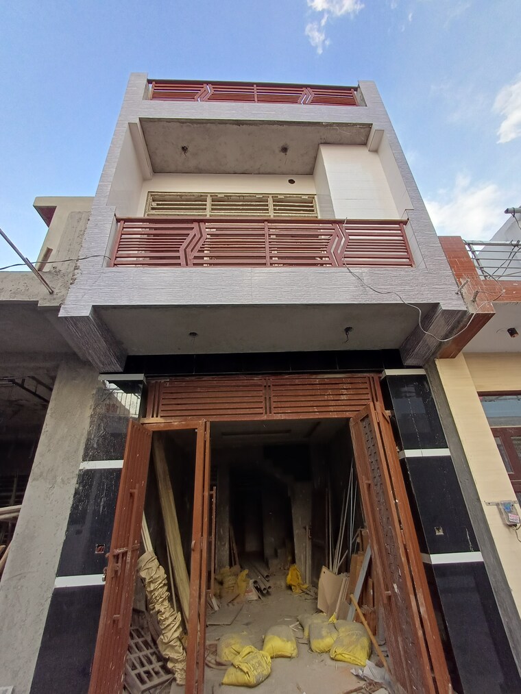 Kitchen, molarband extension 4 Bedroom 60 Sq.Yd. Independent House In Molarband Extension Delhi 10403517