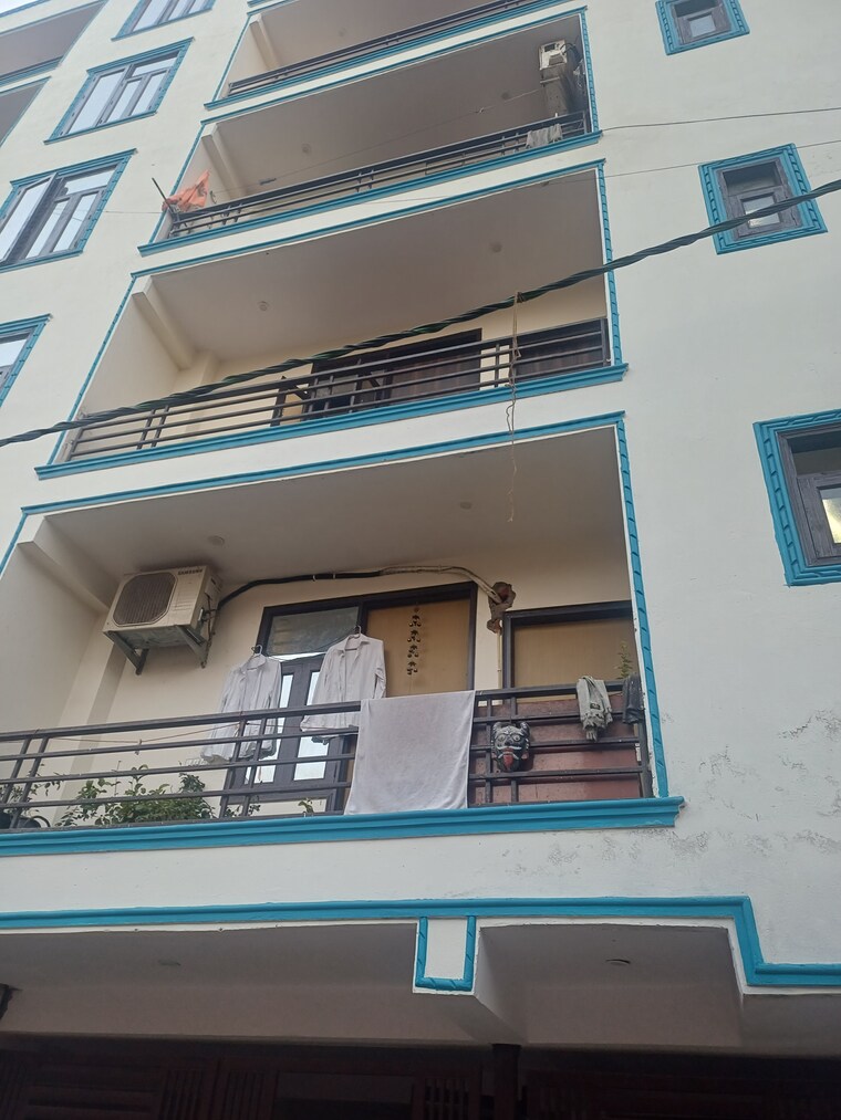 undefined, molarband extension 4 Bedroom 60 Sq.Yd. Independent House In Molarband Extension Delhi 10403517