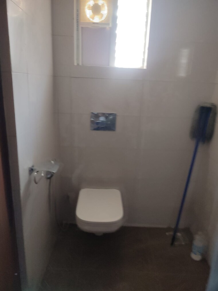 Bathroom, narsingi 3 Bedroom 2488 Sq.Ft. Apartment In Narsingi Hyderabad 10403511