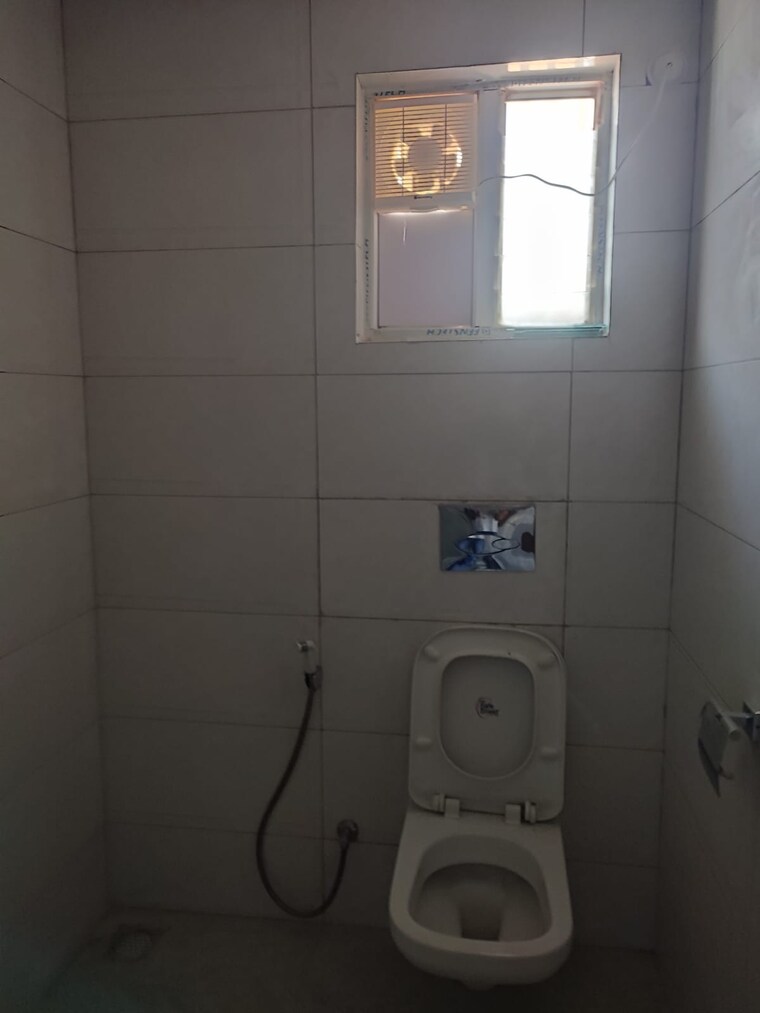 Bathroom, narsingi 3 Bedroom 2488 Sq.Ft. Apartment In Narsingi Hyderabad 10403511