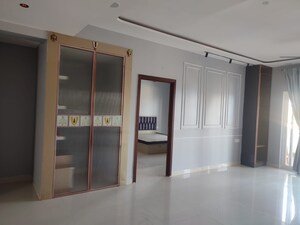 Room in 3 BHK Apartment at Narsingi – for Rent