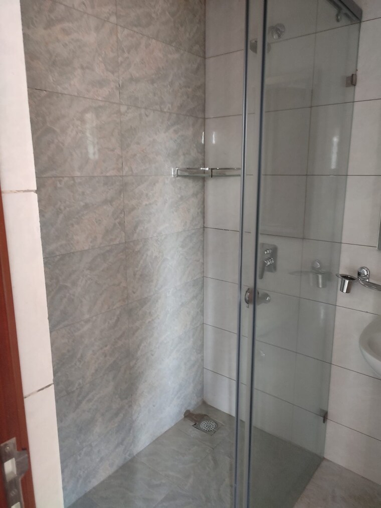 Bathroom, narsingi 3 Bedroom 2488 Sq.Ft. Apartment In Narsingi Hyderabad 10403511