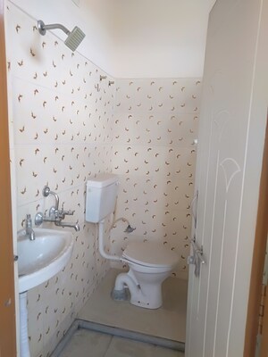 Bathroom in 2 BHK Apartment at Kalpataru Parkcity Sunrise A, Kolshet Road – for Rent