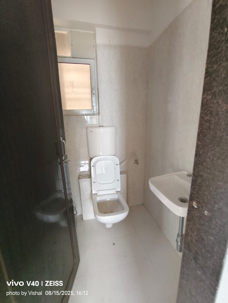 Bathroom, puranik-tokyo-bay-phase-3a 1 Bedroom 421 Sq.Ft. Apartment In Kasarvadavali Thane 10404413