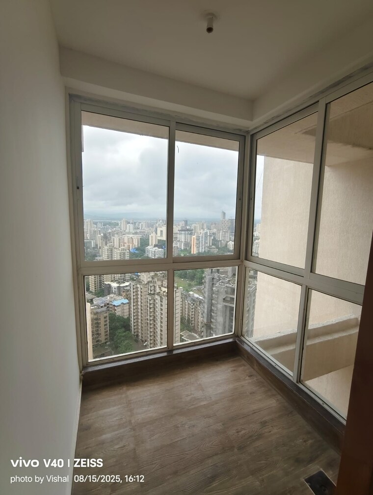 Balcony, puranik-tokyo-bay-phase-3a 1 Bedroom 421 Sq.Ft. Apartment In Kasarvadavali Thane 10404413