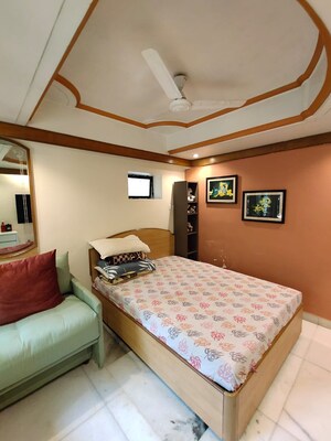 Bedroom in 2.5 BHK Apartment at Span Landmark	, Andheri East – for Rent