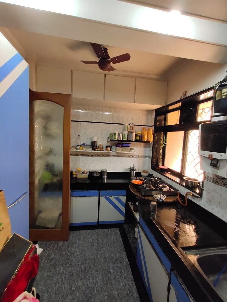 Kitchen, span-landmark 2.5 Bedroom 900 Sq.Ft. Apartment In Andheri East Mumbai 10404424