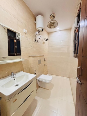 Bathroom in 3 BHK Builder Floor at Sector 57 – for Rent