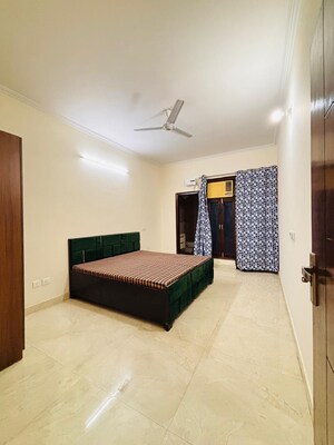 Bedroom in 3 BHK Builder Floor at Sector 57 – for Rent