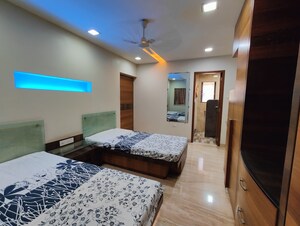 Living Room in 4 BHK Apartment at Sai Residency Andheri West, Andheri West – for Rent