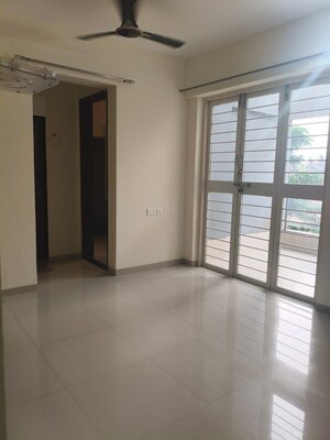 1 BHK Apartment For Rent in Kamgar Putala Vasahat