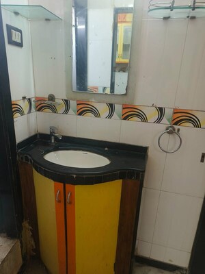 Team Area in 1 BHK Apartment at Navin Nagar – for Rent