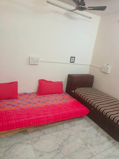 1 BHK + Pooja Room Apartment For Rent in Navin Nagar