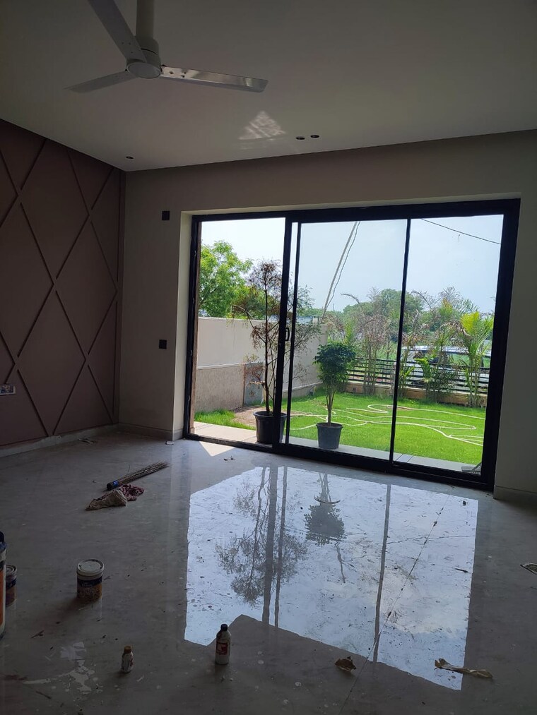Room, unitech-the-villas 5 Bedroom 8000 Sq.Ft. Villa In Sector 33 Gurgaon 10404591