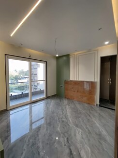 3 BHK Builder Floor For Sale in Laxman Chowk