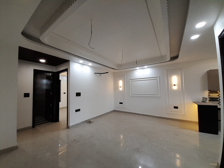 Hall, bptp-district 3 Bedroom 250 Sq.Ft. Builder Floor In Sector 81 Faridabad 10404624