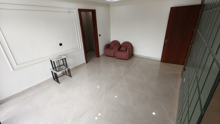 Room, tdi-the-retreat 4 Bedroom 500 Sq.Yd. Builder Floor In Sector 89 Faridabad 10404626