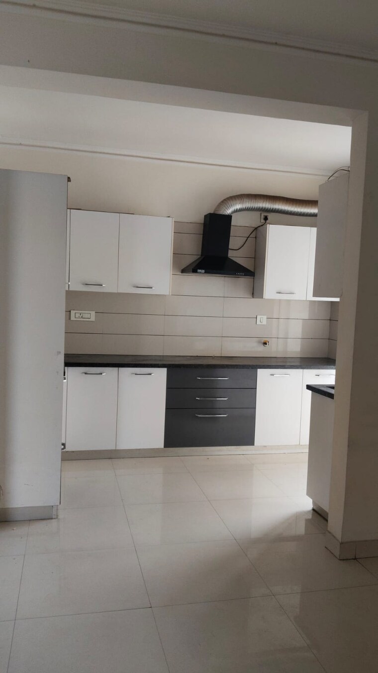 Kitchen, mp-metro-towers 3 Bedroom 1735 Sq.Ft. Apartment In Dhakoli Zirakpur 10404635