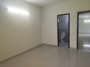 Room in 3 BHK Apartment at A and S Aman Heights, Kursi Road – for Rent
