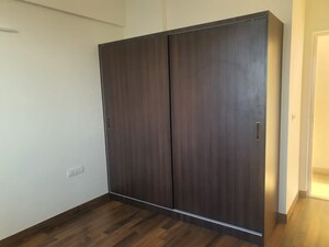 Room in 3 BHK Apartment at Conscient Heritage Max II, Sector 102 – for Rent