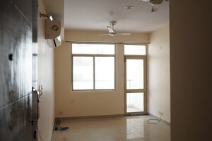 Room in 3 BHK Apartment at Paarth Aadyant, Gomti Nagar – for Rent