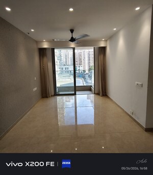Room in 2 BHK Apartment at Hiranandani Gardens, Powai – for Rent
