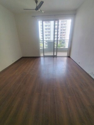 Room in 3 BHK Apartment at Supertech Araville, Sector 79 – for Rent
