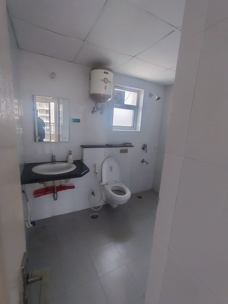 Bathroom, supertech-araville 3 Bedroom 1945 Sq.Ft. Apartment In Sector 79 Gurgaon 10404752