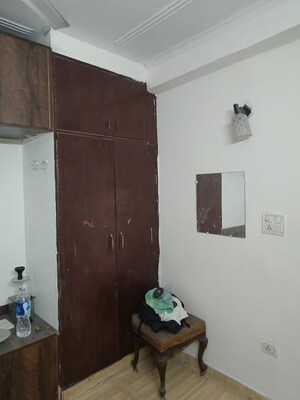 Furnished Amenities in 2 BHK Builder Floor at Neb Sarai – for Rent