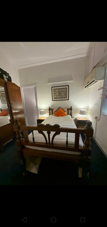 3 BHK Flat for Rent in Lokhandwala Complex, Mumbai