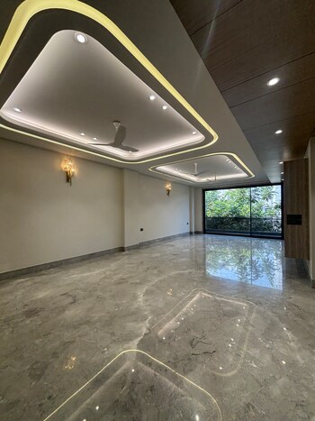 4 BHK Builder Floor for Sale in South Extension ii, Delhi