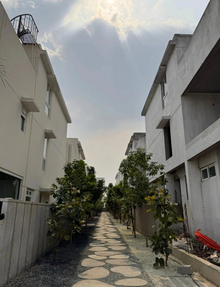 Hall, radhey-raaga 5 Bedroom 3900 Sq.Ft. Villa In Kollur Hyderabad 10410691