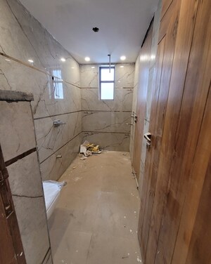 Bathroom in 3 BHK Builder Floor at Richlook Platinum Floors, Sector 42 – for Sale