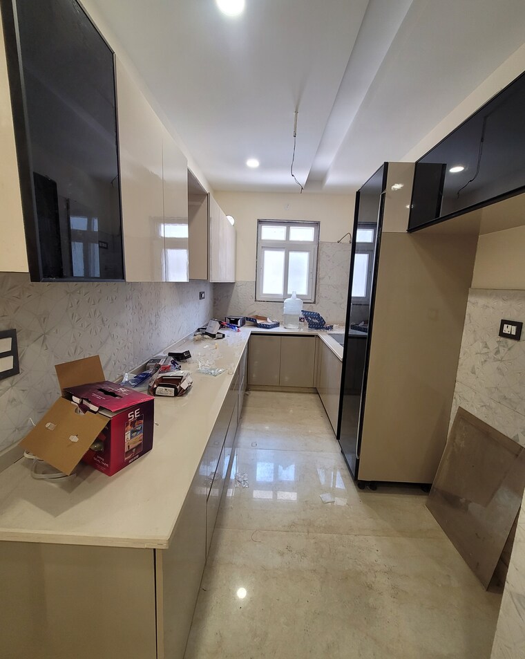 Kitchen, green fields colony 3 Bedroom 1850 Sq.Ft. Builder Floor In Green Fields Colony Faridabad 10413495