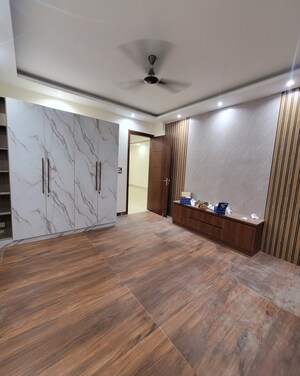 Furnished Amenities in 3 BHK Builder Floor at Green Fields Colony – for Sale