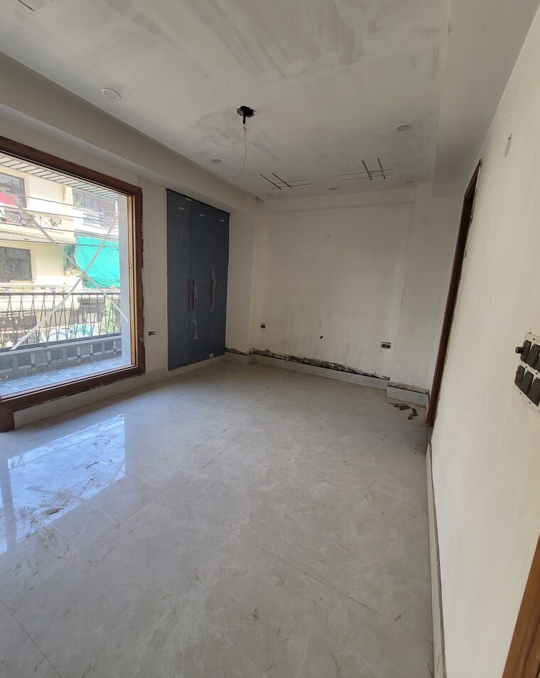Room, green fields colony 3 Bedroom 1850 Sq.Ft. Builder Floor In Green Fields Colony Faridabad 10413652