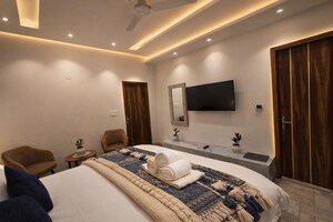 Bedroom in 4 BHK Villa at Neb Sarai – for Rent