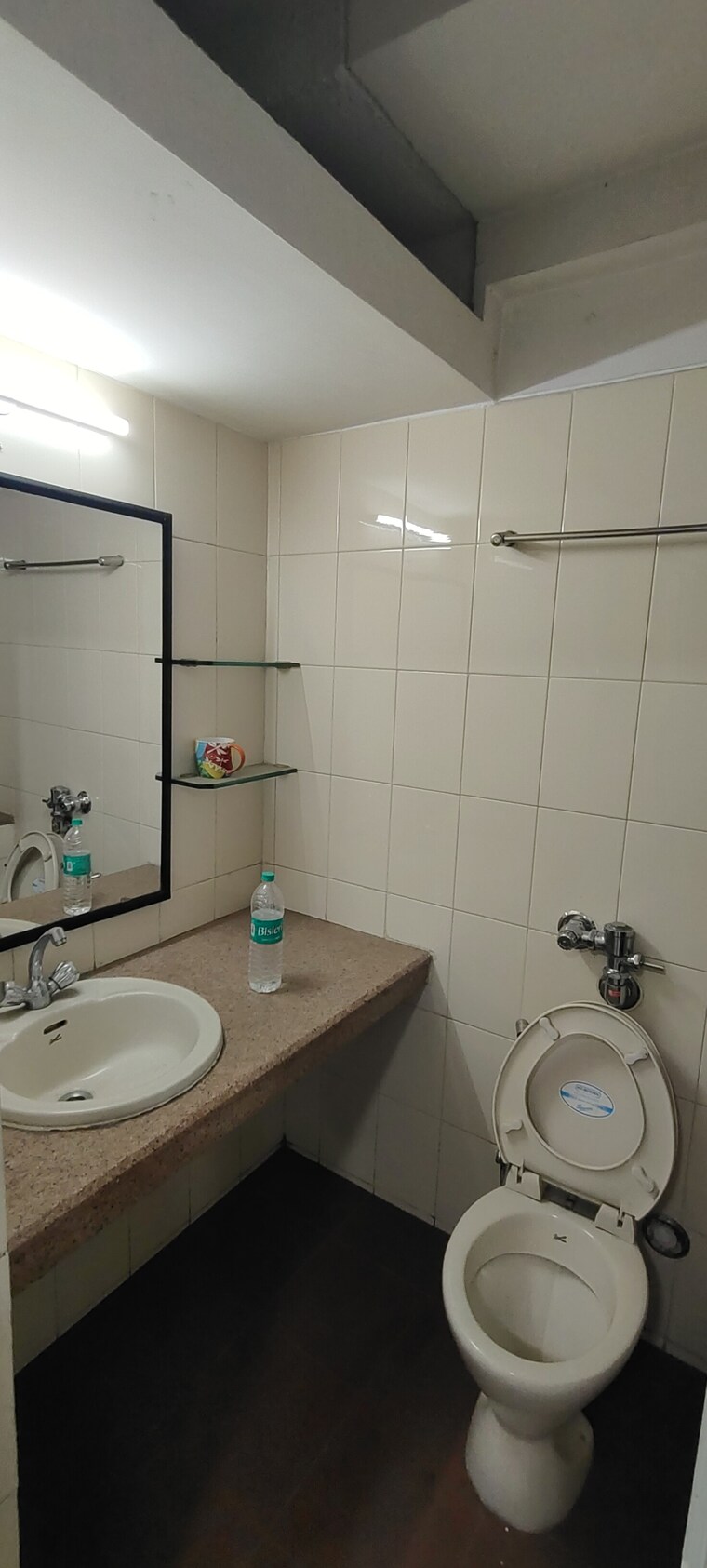 Bathroom, hiranandani-gardens-glen-gate 2 Bedroom 880 Sq.Ft. Apartment In Powai Mumbai 10414787