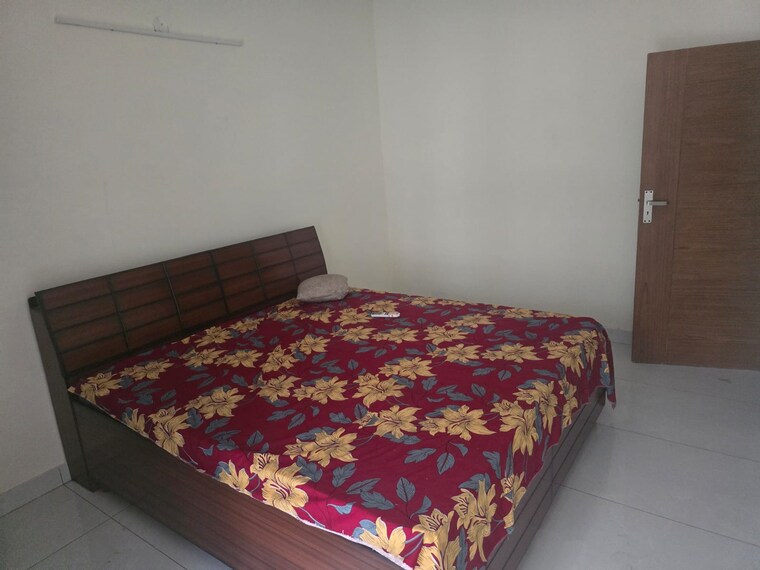 Bedroom, gomti-homes 3 Bedroom 1250 Sq.Ft. Apartment In Nabha Zirakpur 10414826
