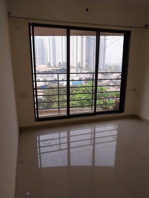 Room in 2 BHK Apartment at Sethia Link View, Goregaon West – for Rent