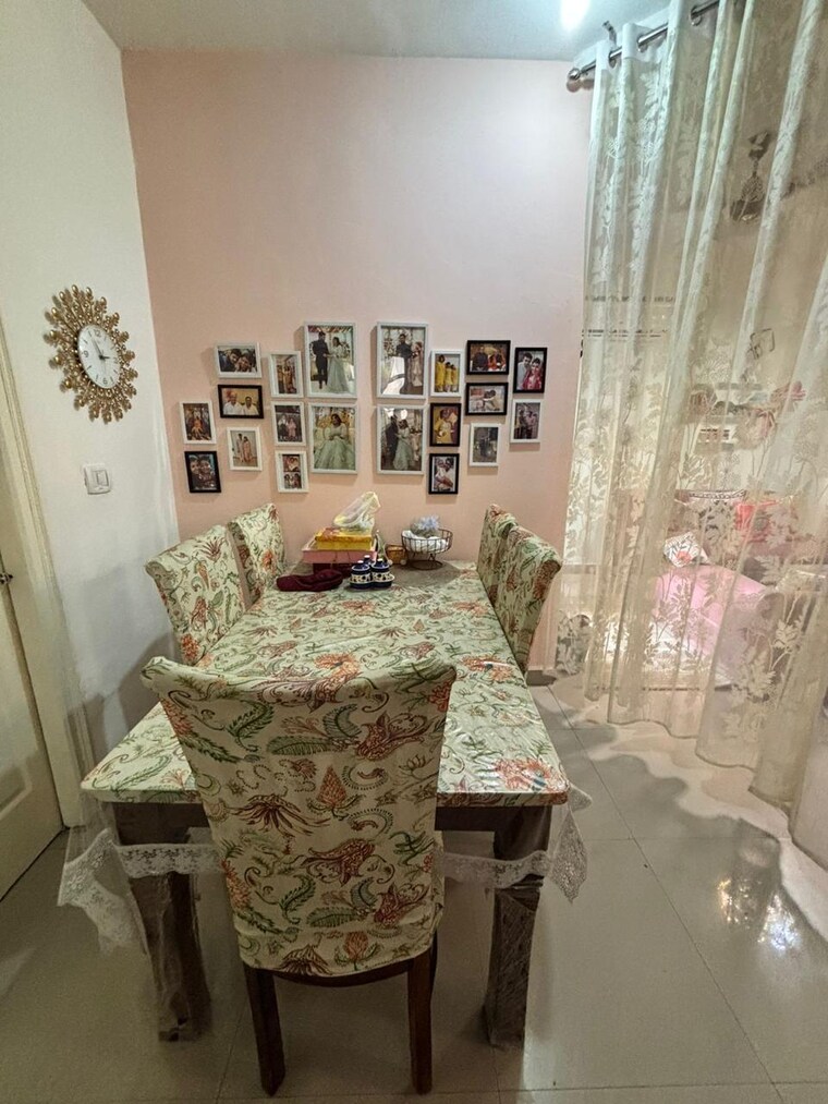 Dining area, mahagun-majestic 2 Bedroom 1550 Sq.Ft. Apartment In Sain Vihar Ghaziabad 10414986