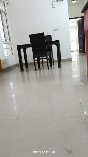 Room in 2.5 BHK Apartment at Paramount Symphony, Sain Vihar – for Rent