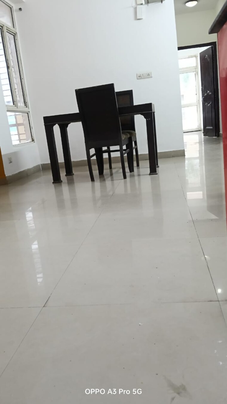 Room, paramount-symphony 2.5 Bedroom 1450 Sq.Ft. Apartment In Sain Vihar Ghaziabad 10414995