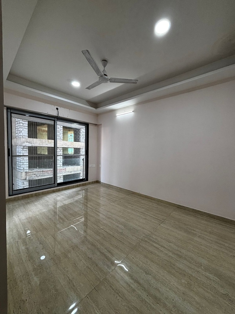Room, je-and-vee-om-trimurti 2 Bedroom 645 Sq.Ft. Apartment In Malad East Mumbai 10415007