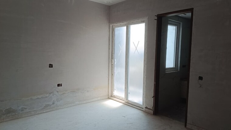 Room, safdarjung enclave 4 Bedroom 260 Sq.Yd. Builder Floor In Safdarjung Enclave Delhi 10415017