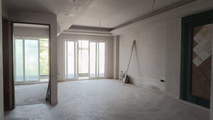 Room in 4 BHK Builder Floor at Safdarjung Enclave – for Sale